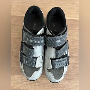 Shimano biking shoes, size 8-8.5 (EU39).
